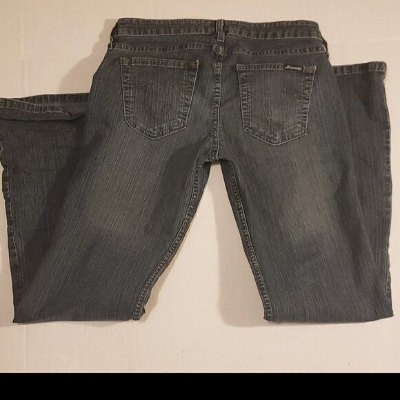 EUC - Aeropostale Mid-Rise Bootcut Jeans - Picture 2 of 8